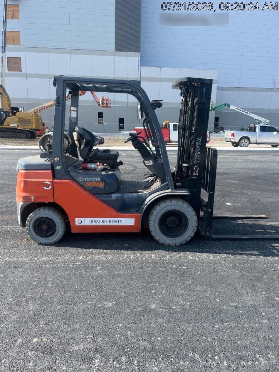 2022 TOYOTA 50-8FGU25