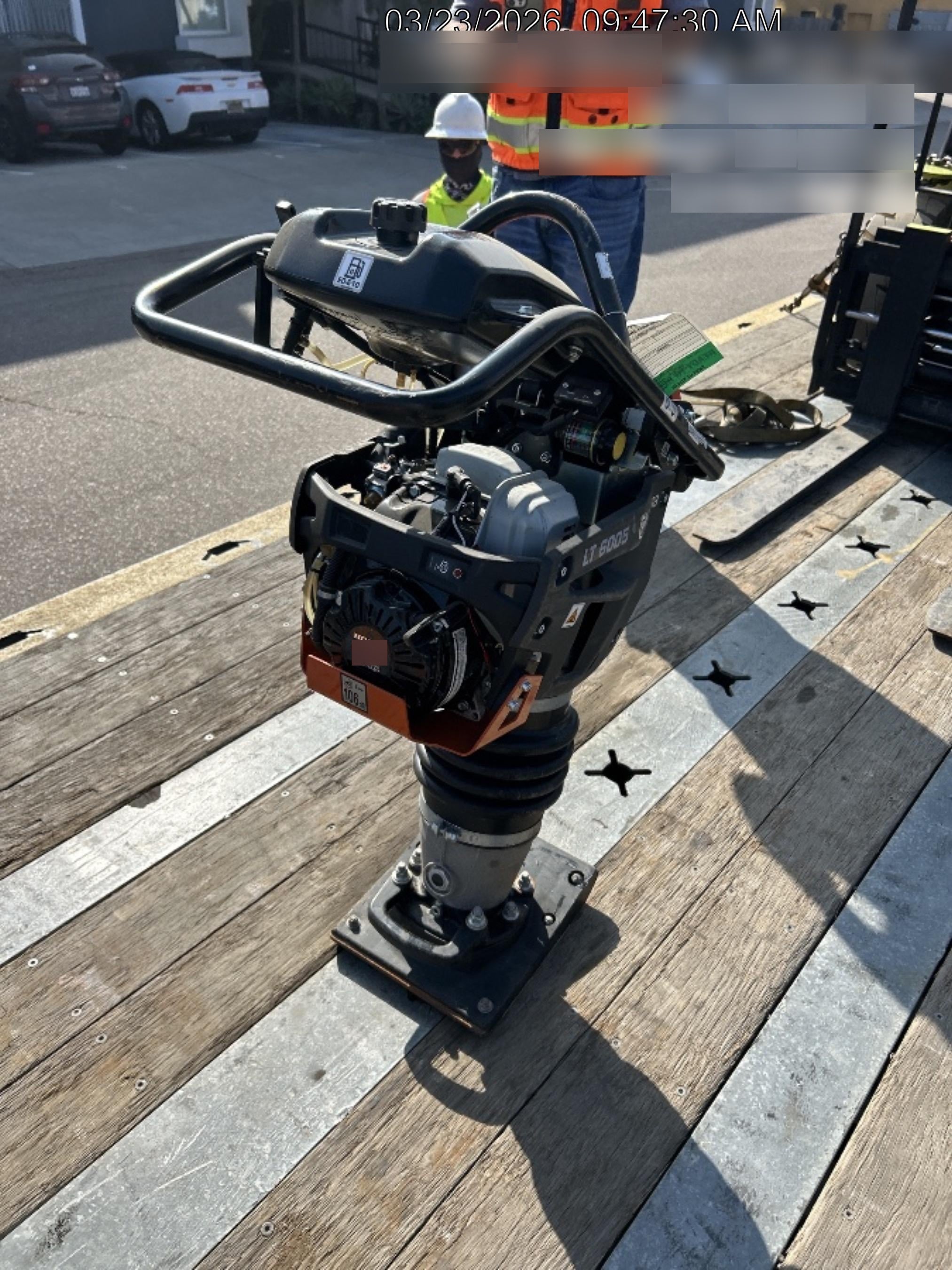 2025 HUSQVARNA LT6005