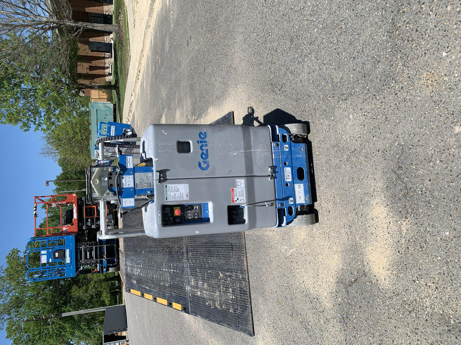 2020 GENIE GR-12