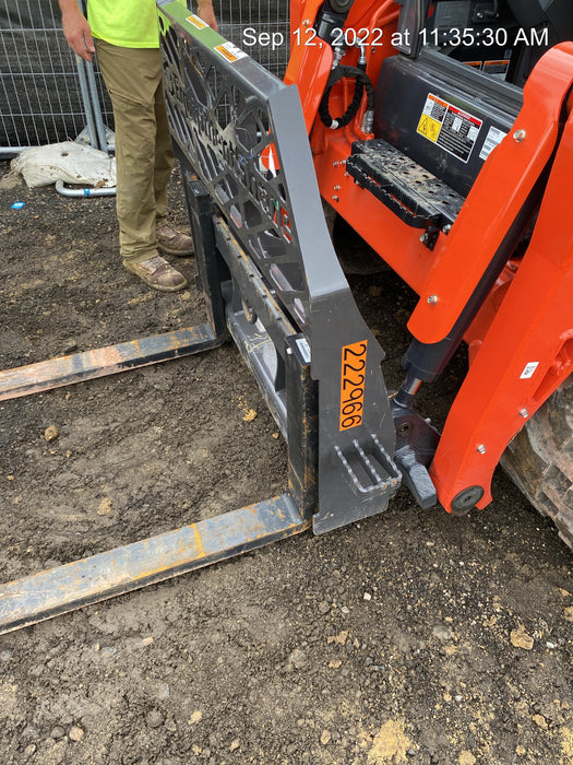 2022 PALADIN 48" Pallet Forks - Paladin