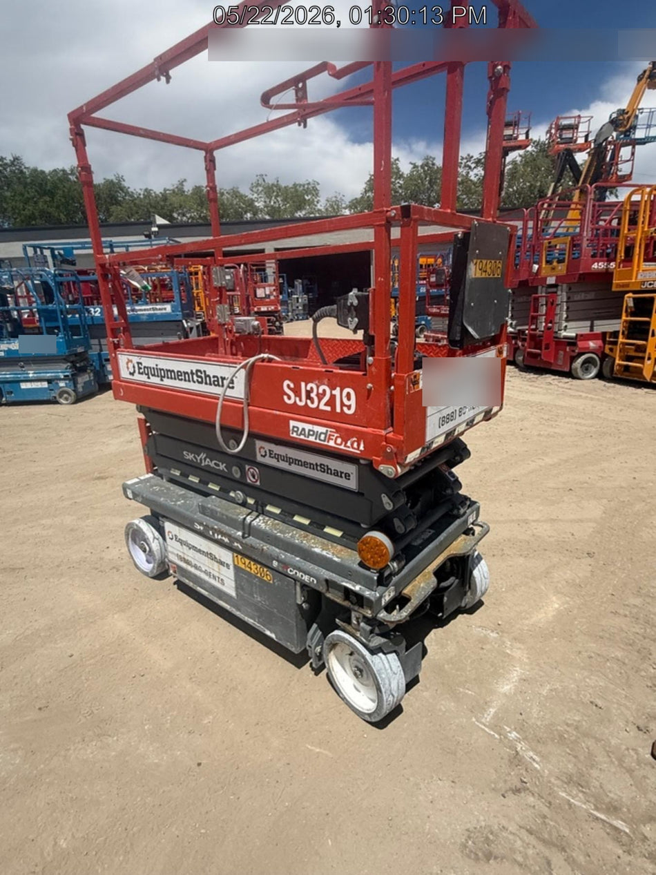 2021 SKYJACK SJ3219