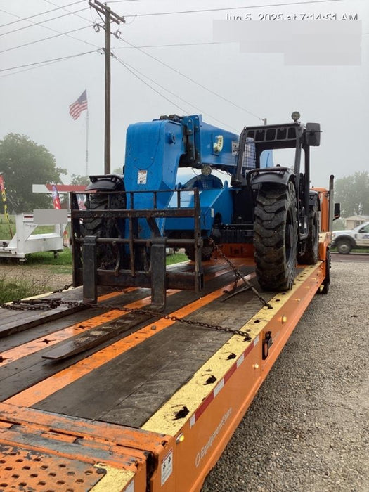 2018 Genie GTH-844 Genie GTH-844 w/ROPS, Work Lights, Solid Tires, RH Cab Mesh, Beacon, 60" Carriage and Forks