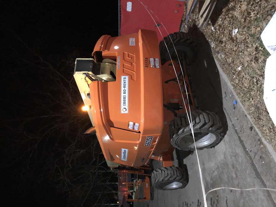 2019 JLG 660SJ