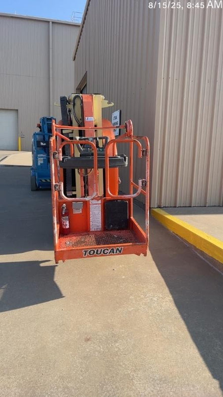 2021 JLG 26E
