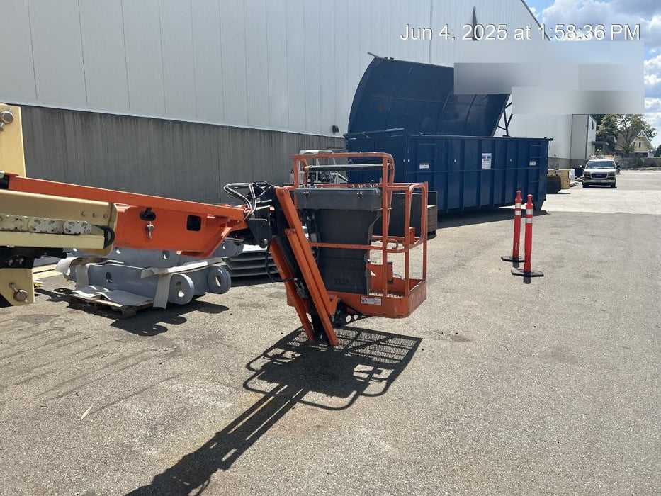 2019 JLG E400AJPN