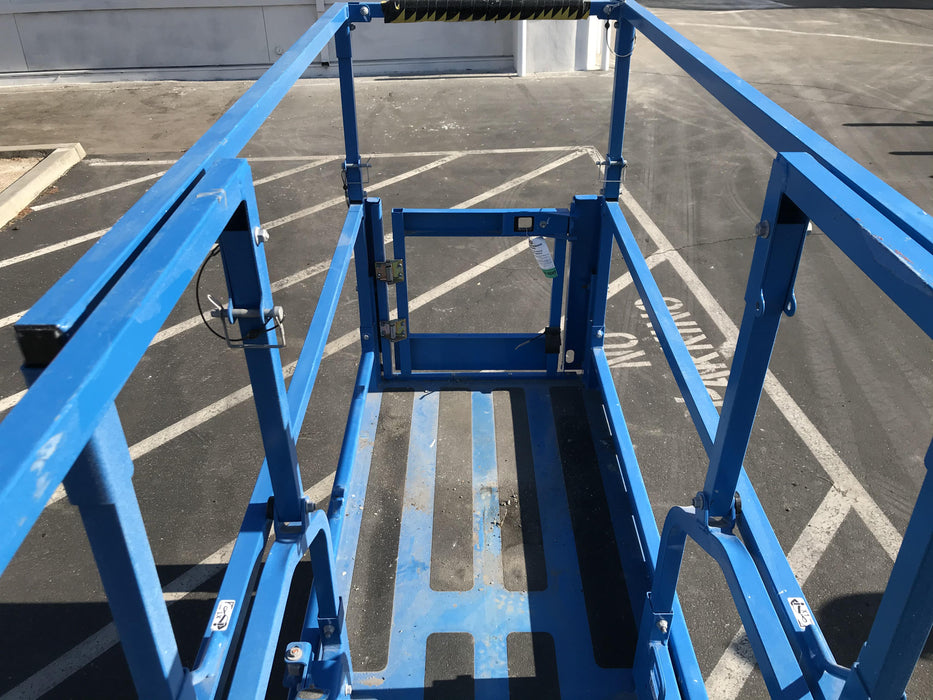 2020 Genie GS-1930 Solid Non Marking Tires, Beacon, Folding rails with half height swing gate, 800W Inverter