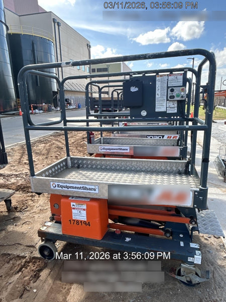 2021 JLG 1030P