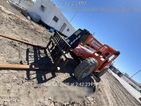 2022 SKYTRAK 8042