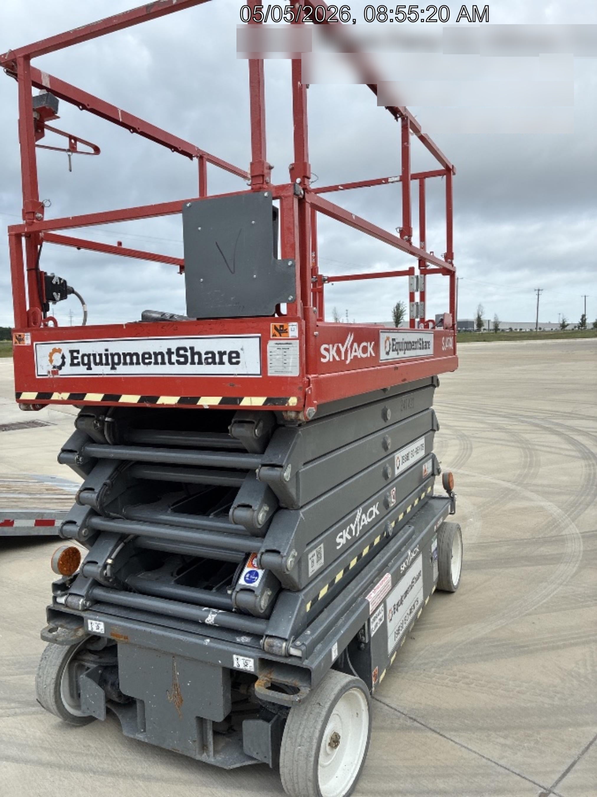 2023 SKYJACK SJ4740
