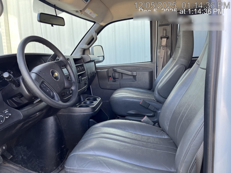 2024 CHEVROLET Express Van - Rental