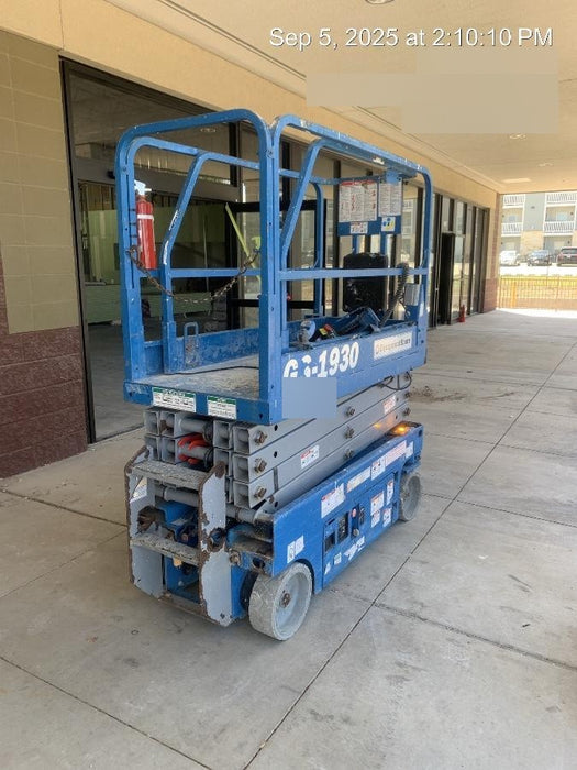 2019 Genie GS-1930 Fixed rails with chain Entry