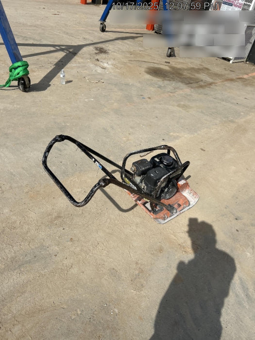 2022 Multiquip MVC88VTHW Plate Compactor, 20", w/Water Tank, Honda GX160