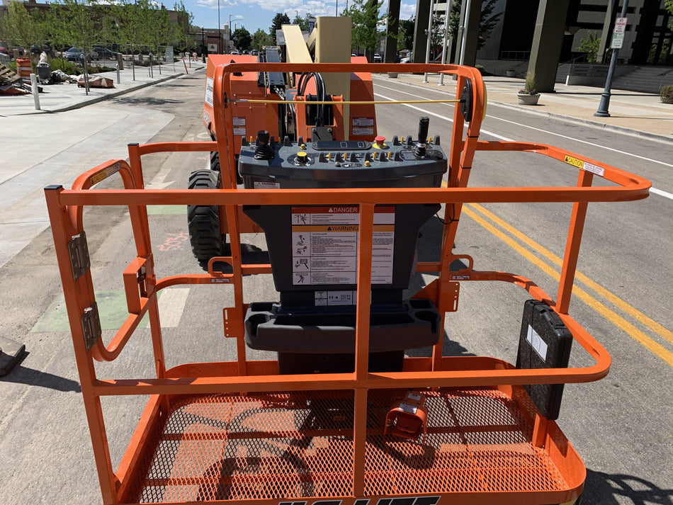 2021 JLG 340AJ