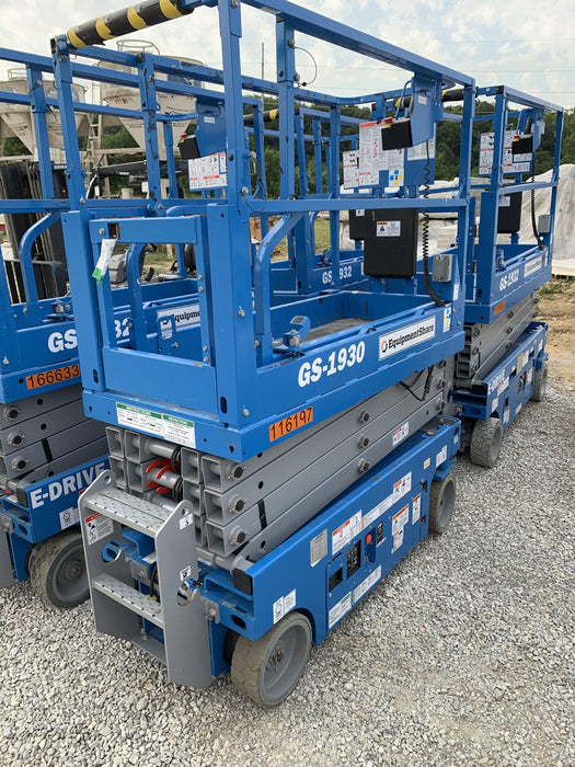 2020 Genie GS-1930 Solid Non Marking Tires, Beacon, Folding rails with half height swing gate