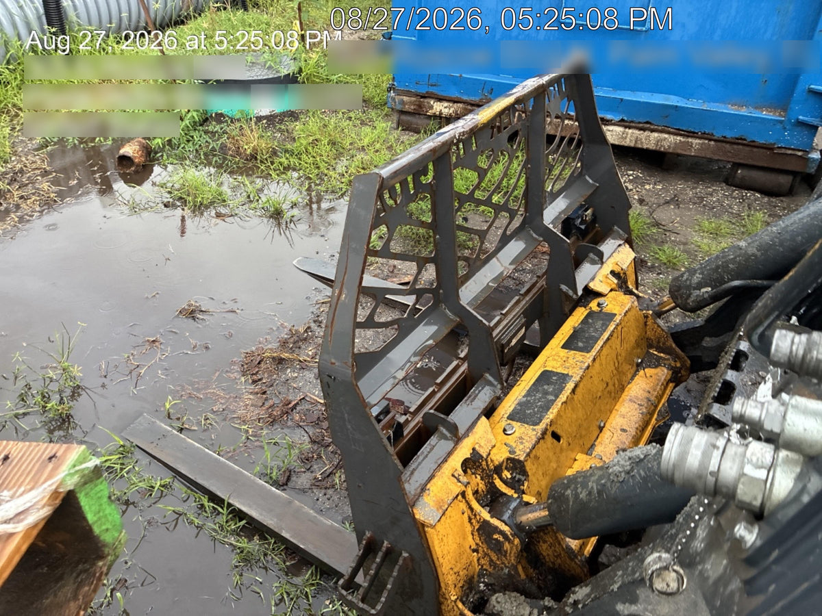 2017 BRADCO 48" Skid Loader Pallet Forks