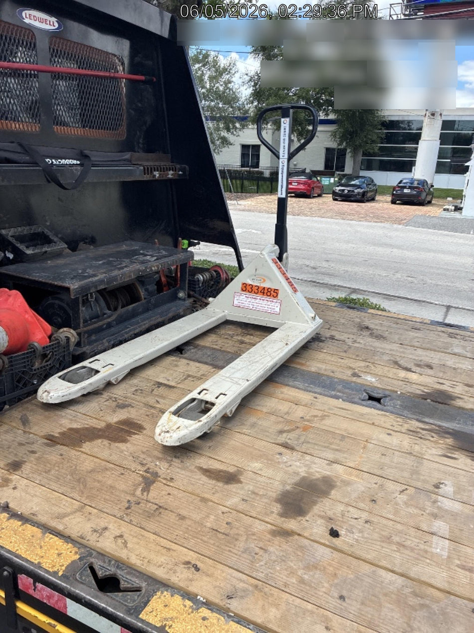 2023 CROWN 5,500lb Manual Pallet Jack - Crown