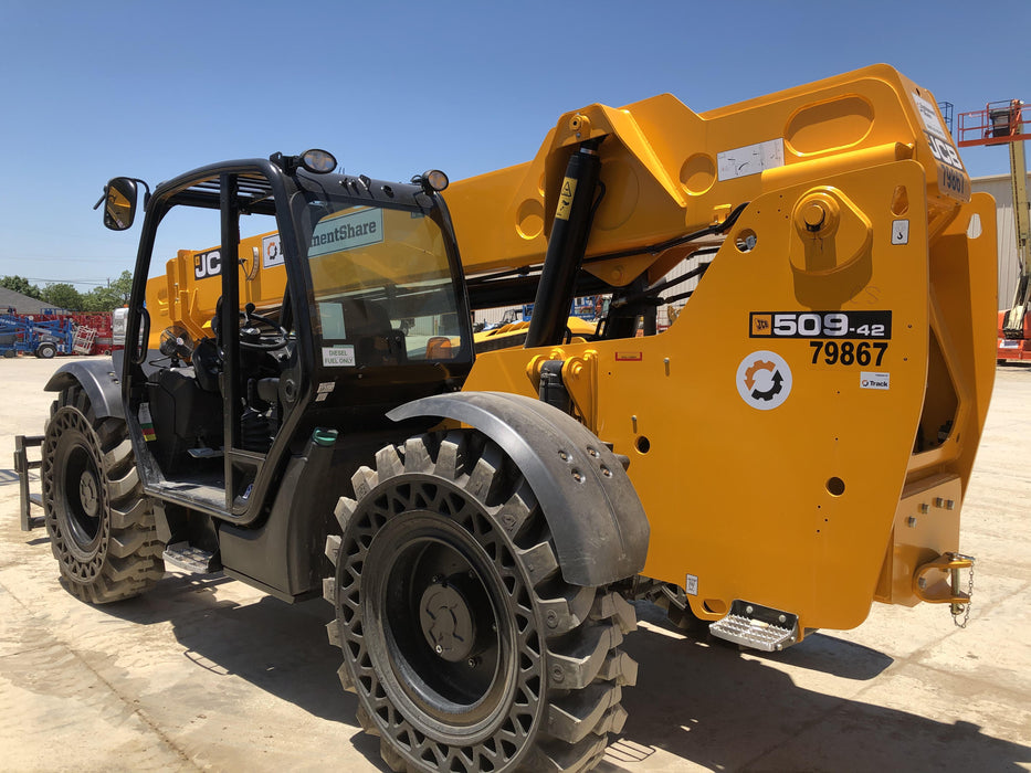 2020 JCB 509-42 Canopy, Solid Tires, Work Lights, Beacon, Aux Hydraulics, Back up Alarm, Lifting Eye, ES Decals