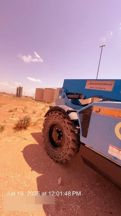 2018 Genie GTH-844 Genie GTH-844 w/Open ROPS, Solid Tires, beacon/work lights, 60" carriage/forks