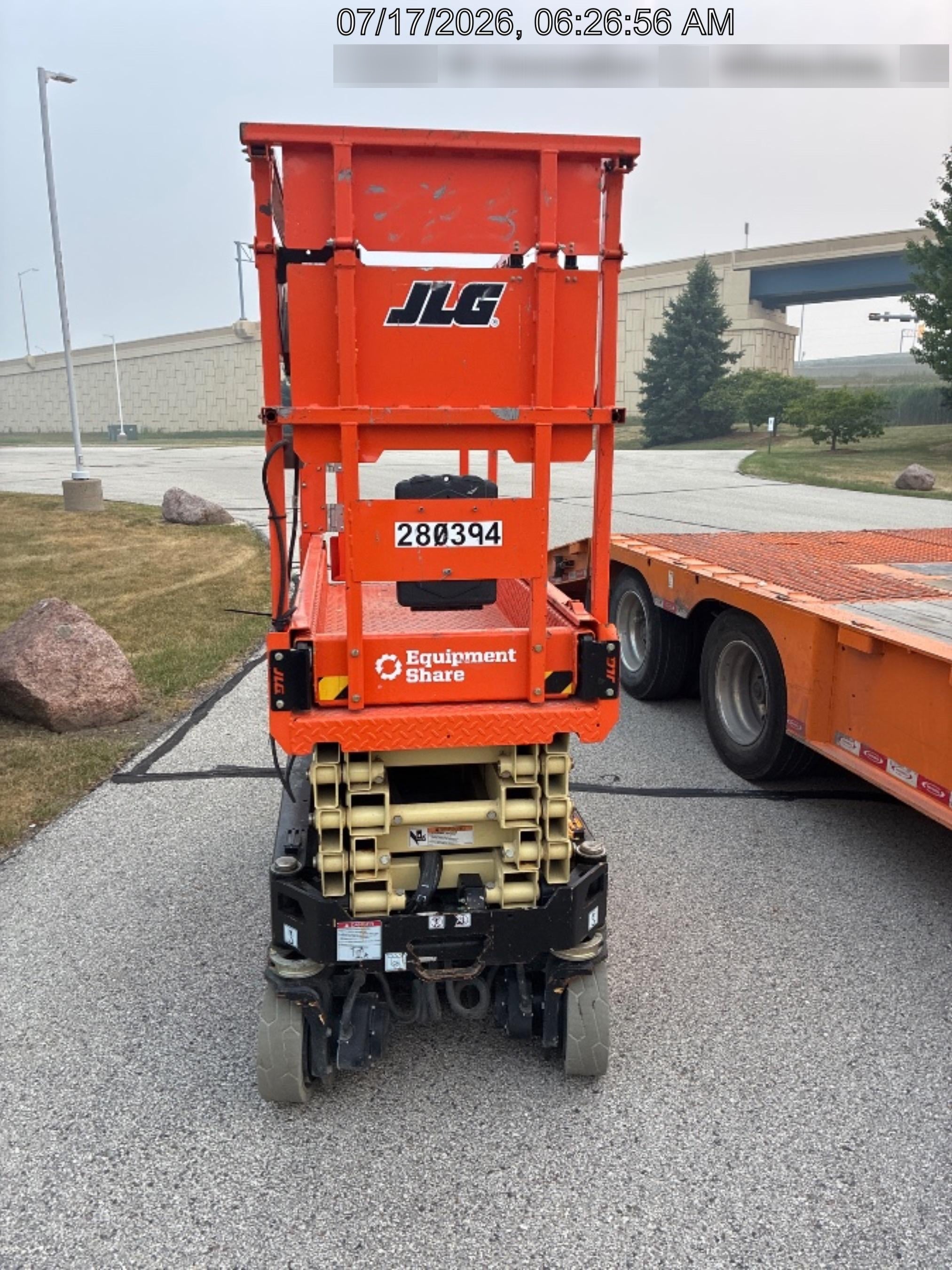 2022 JLG ES1932