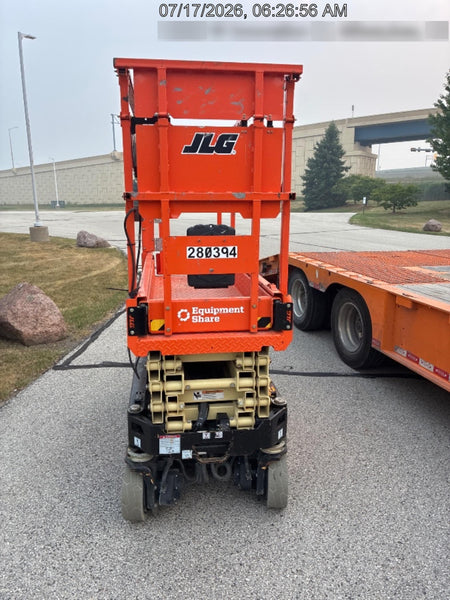 2022 JLG ES1932
