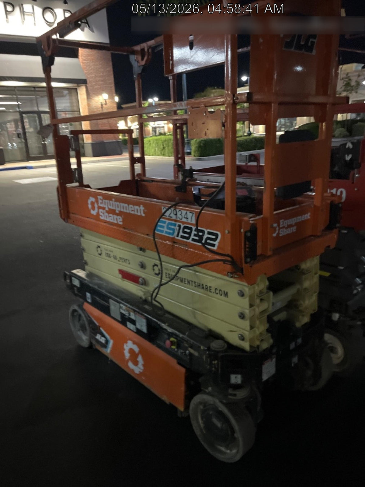 2022 JLG ES1932