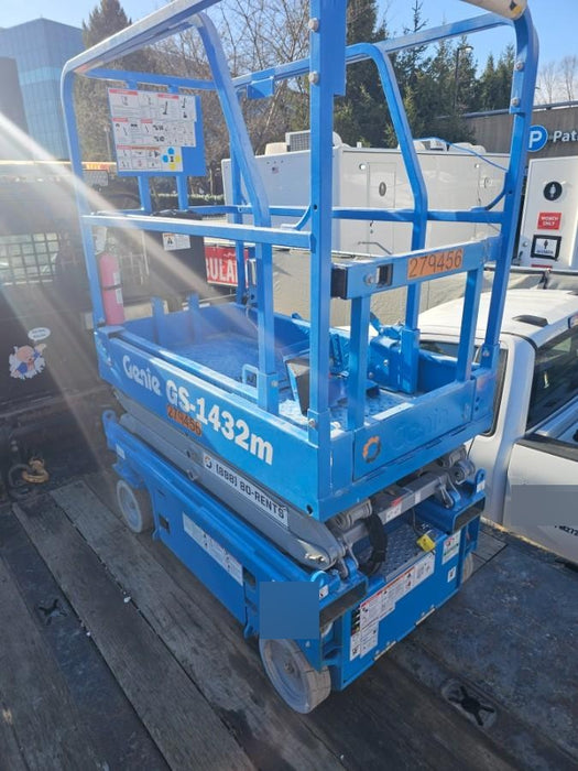 2022 GENIE GS-1432