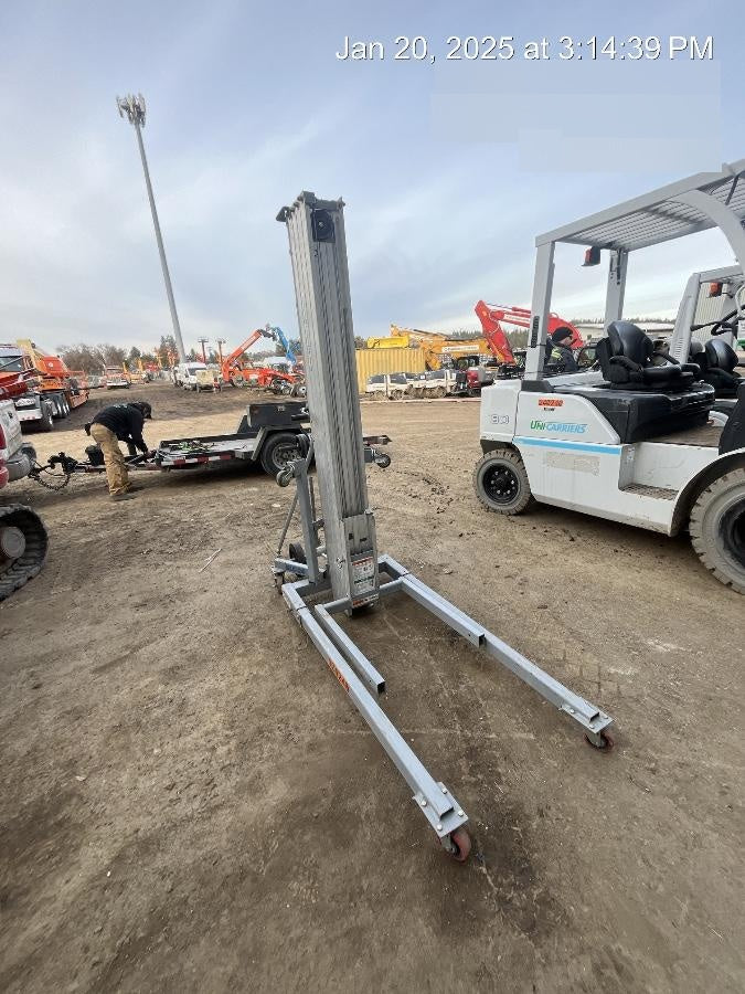 2020 GENIE SLC-24