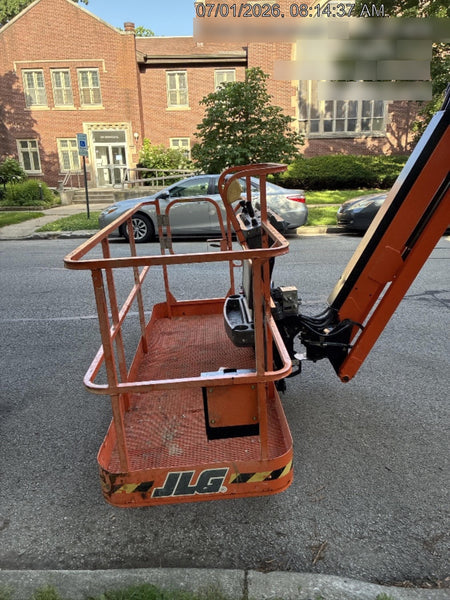2022 JLG 660SJ