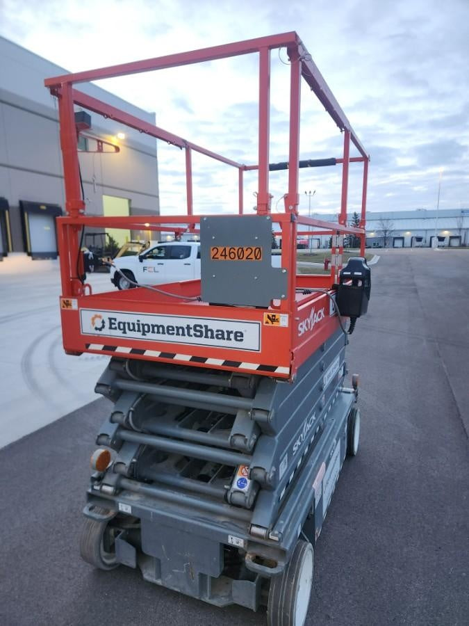 2022 SKYJACK SJ4740