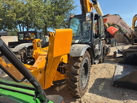 2026 JCB 512-56