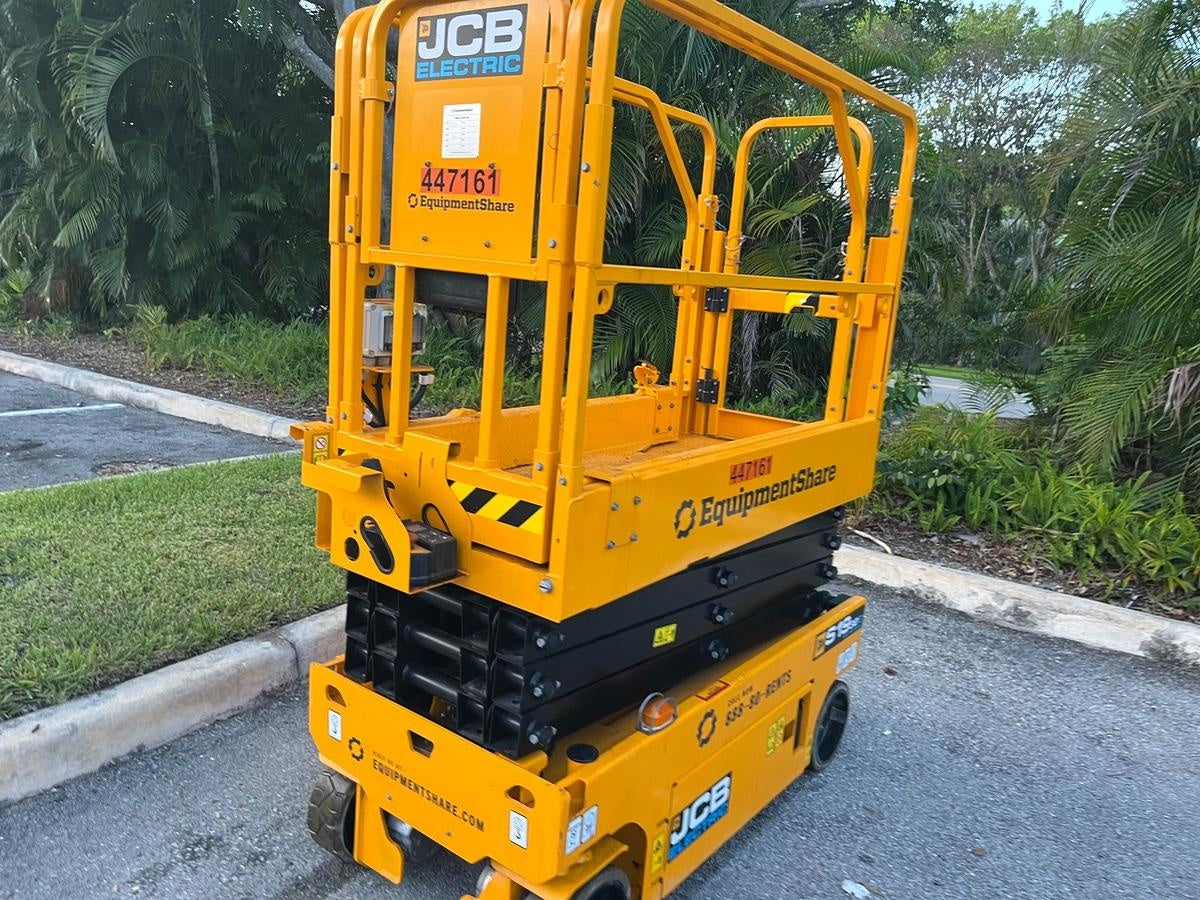 2024 JCB S1932E