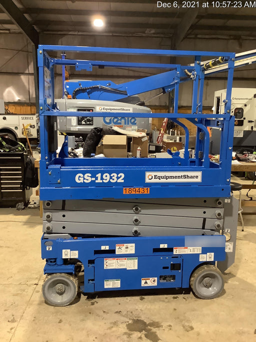 2021 GENIE GS-1932