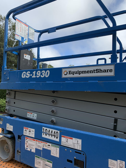 2020 Genie GS-1930 Fixed rails with chain entry gate - Pre A92.20