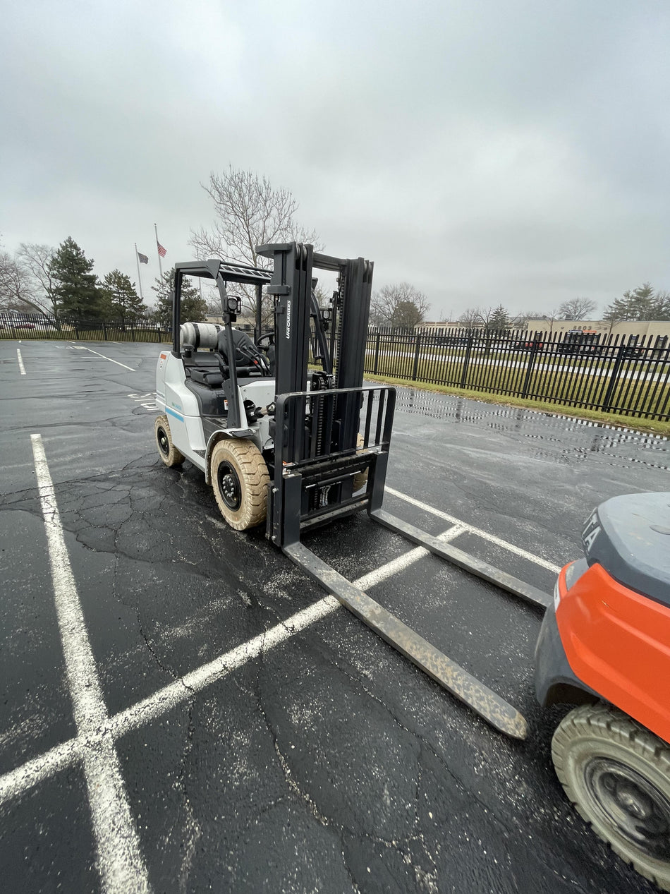 2022 UNICARRIER PF80N