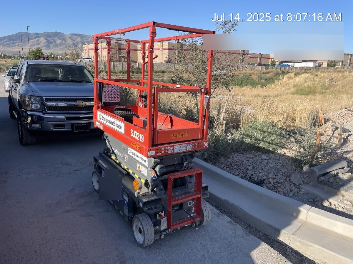 2022 SKYJACK SJ3219