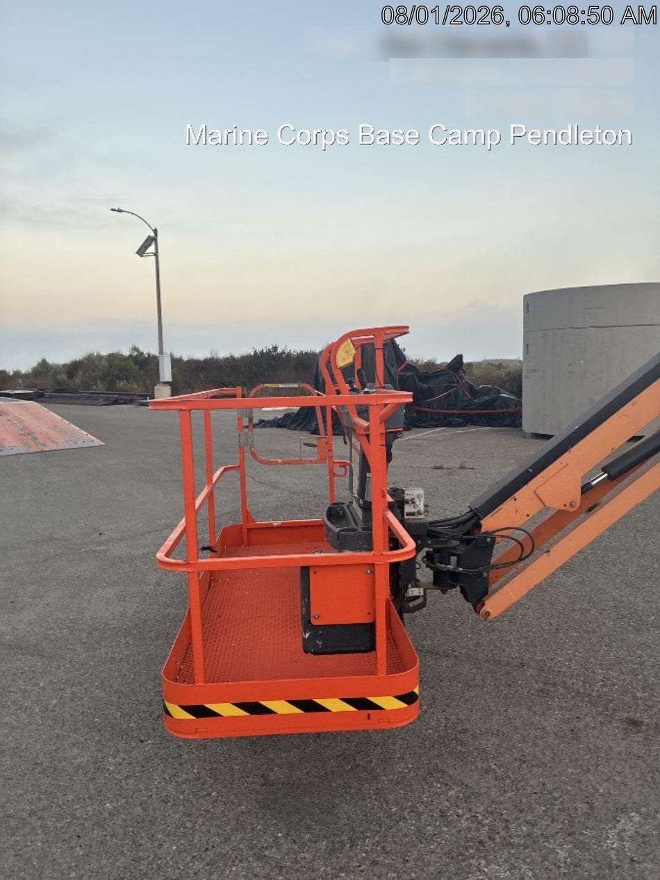 2023 JLG 660SJ