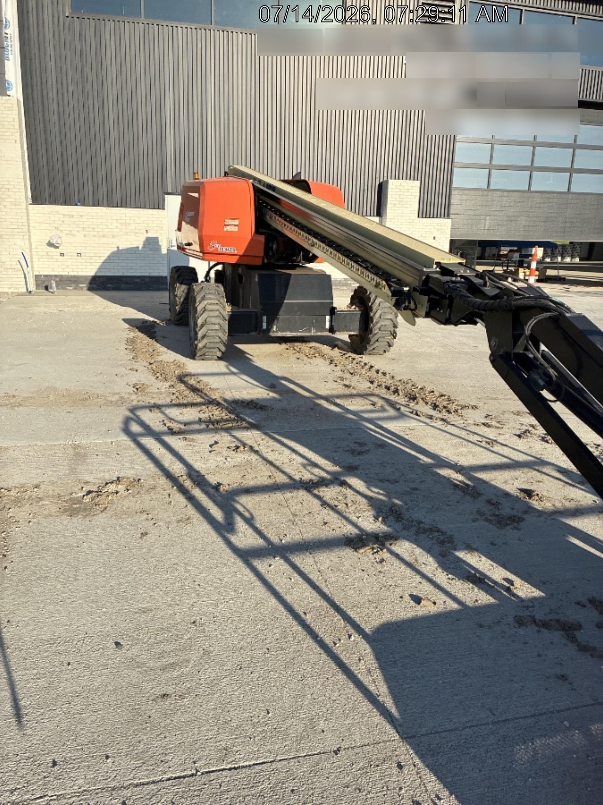 2023 JLG 660SJ