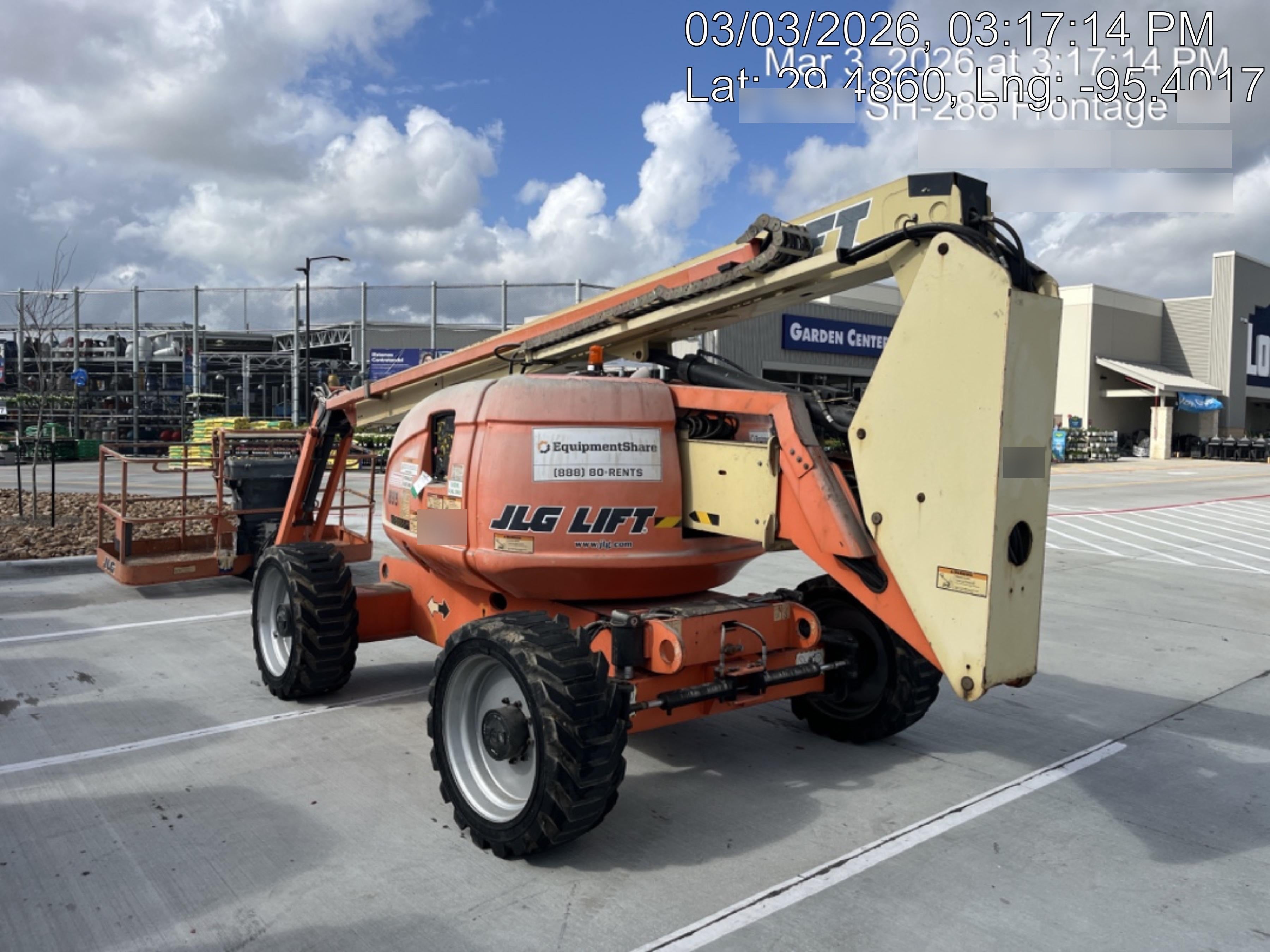 2019 JLG 600AJ