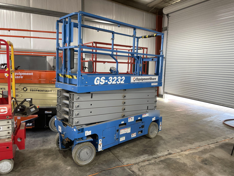 2022 GENIE GS-3232