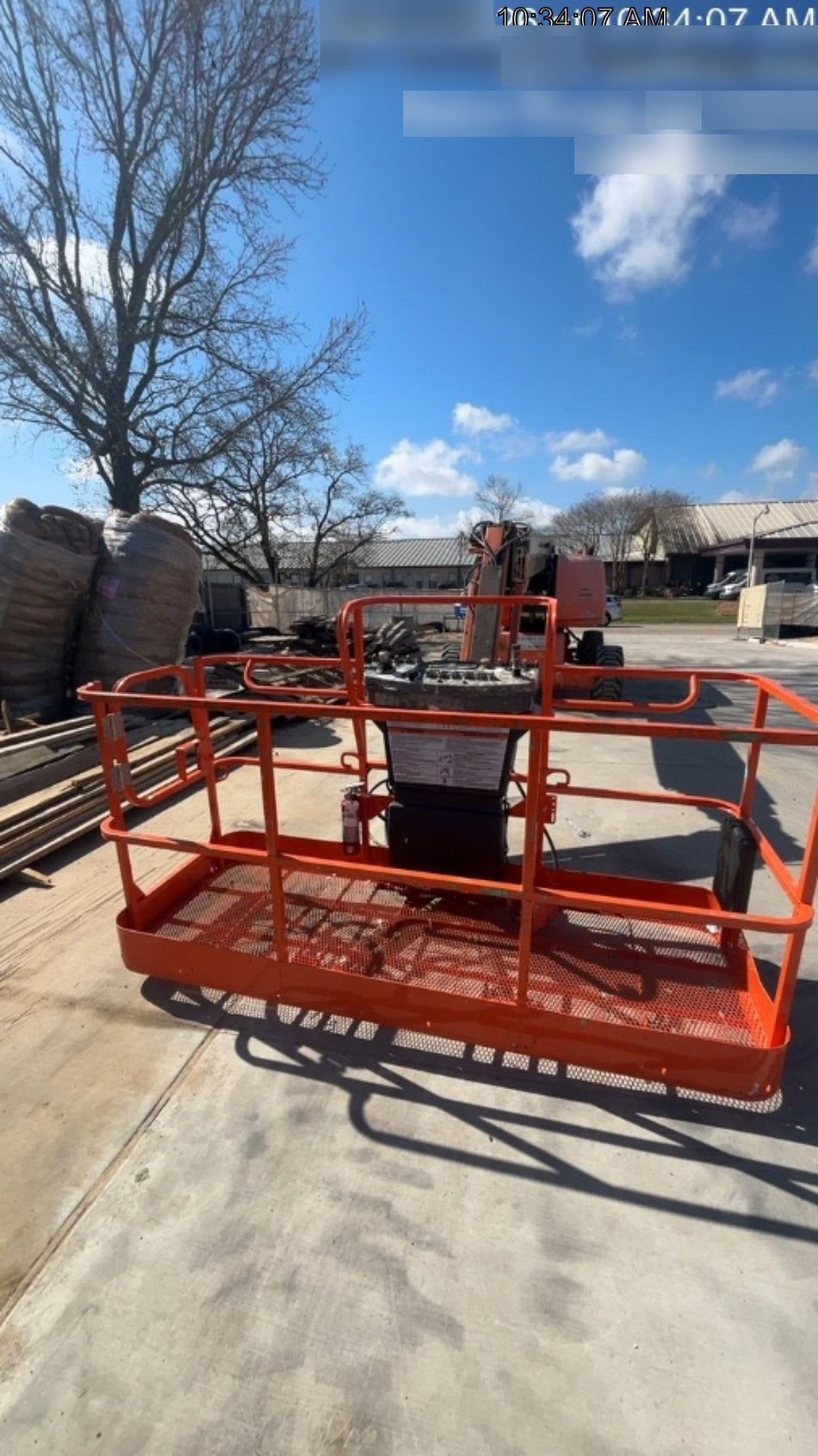 2019 JLG 660SJ