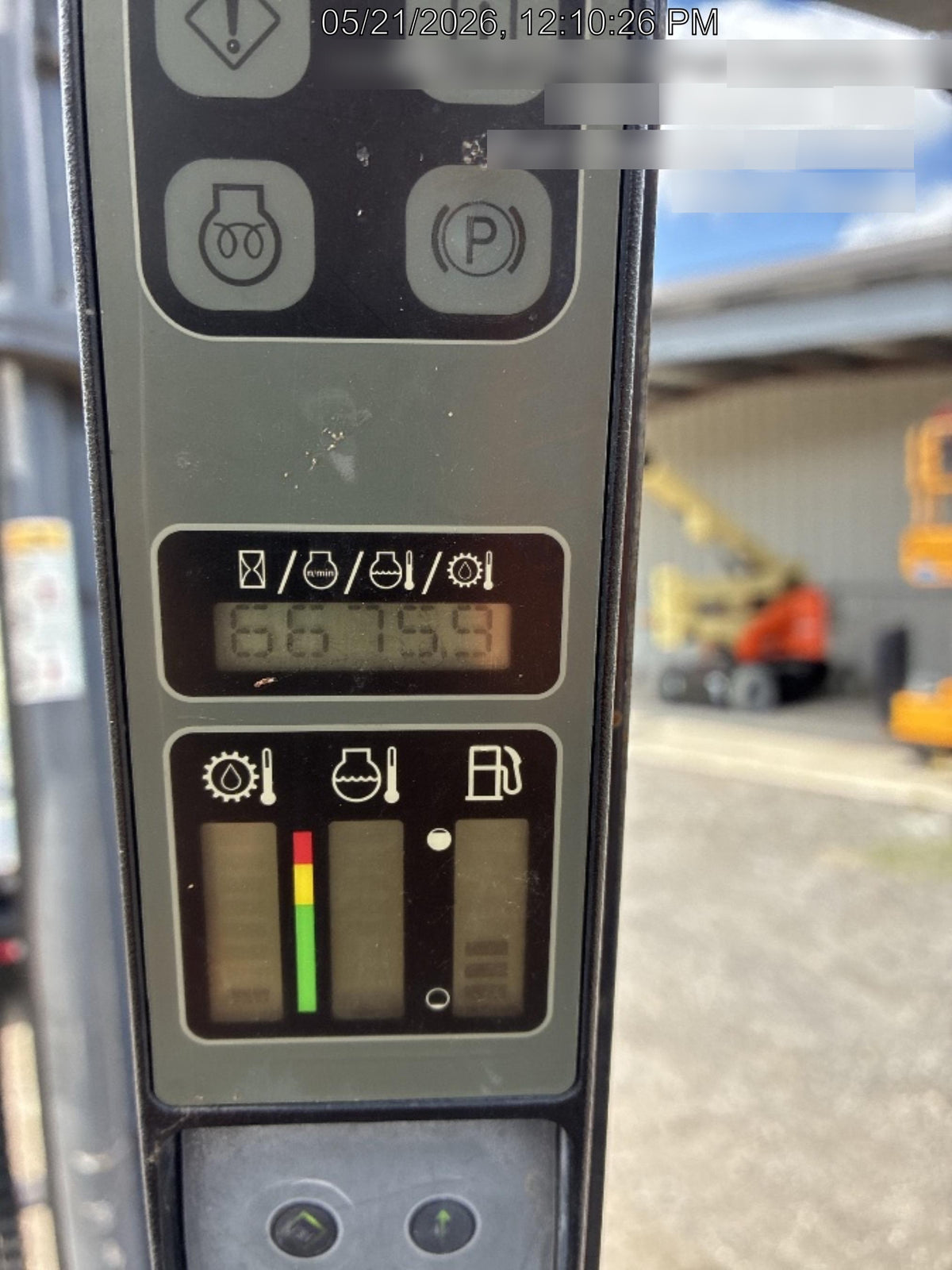 2018 CASE 586H