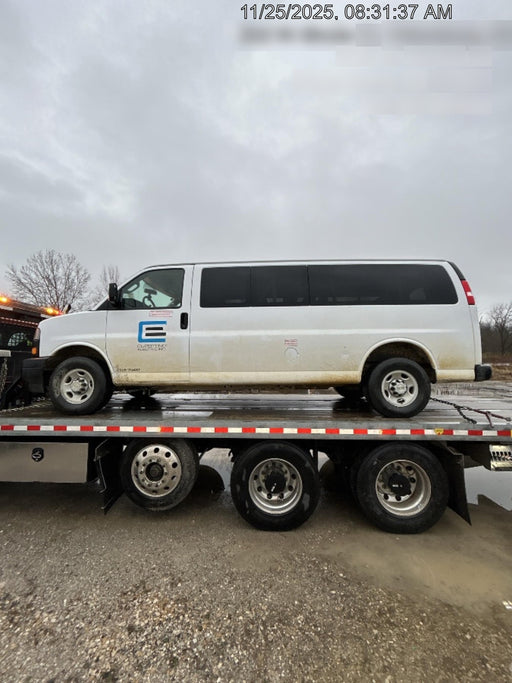 2023 CHEVROLET Express Van - Rental