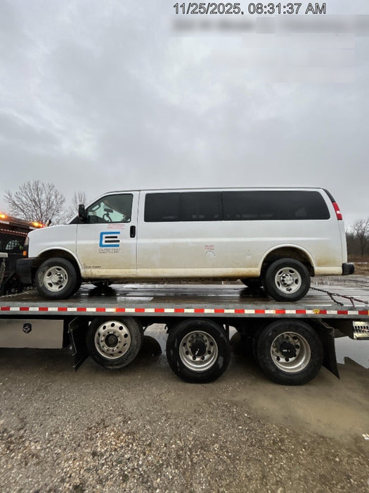 2023 CHEVROLET Express Van - Rental