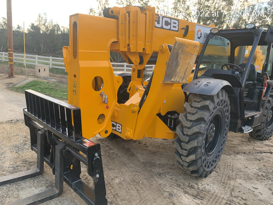 2022 JCB 510-56