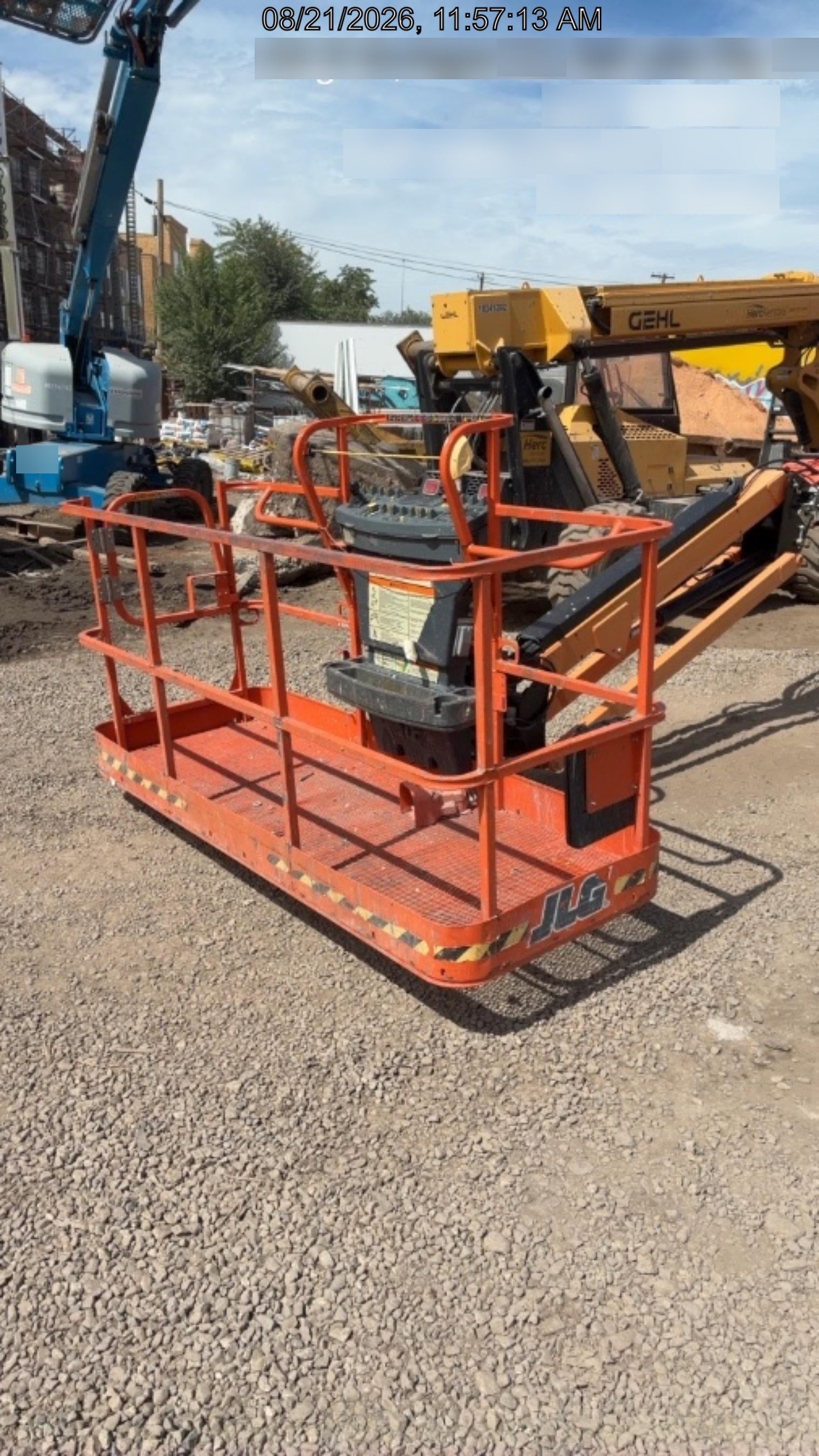 2022 JLG 660SJ
