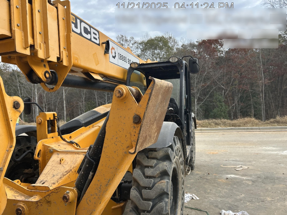 2019 JCB 510-56 Canopy, 74 HP, Solid Tires, STD Worklight, Beacon, Aux Hydraulics, Lifting Eye, Back up Alarm w/66" Carriage/60" Forks