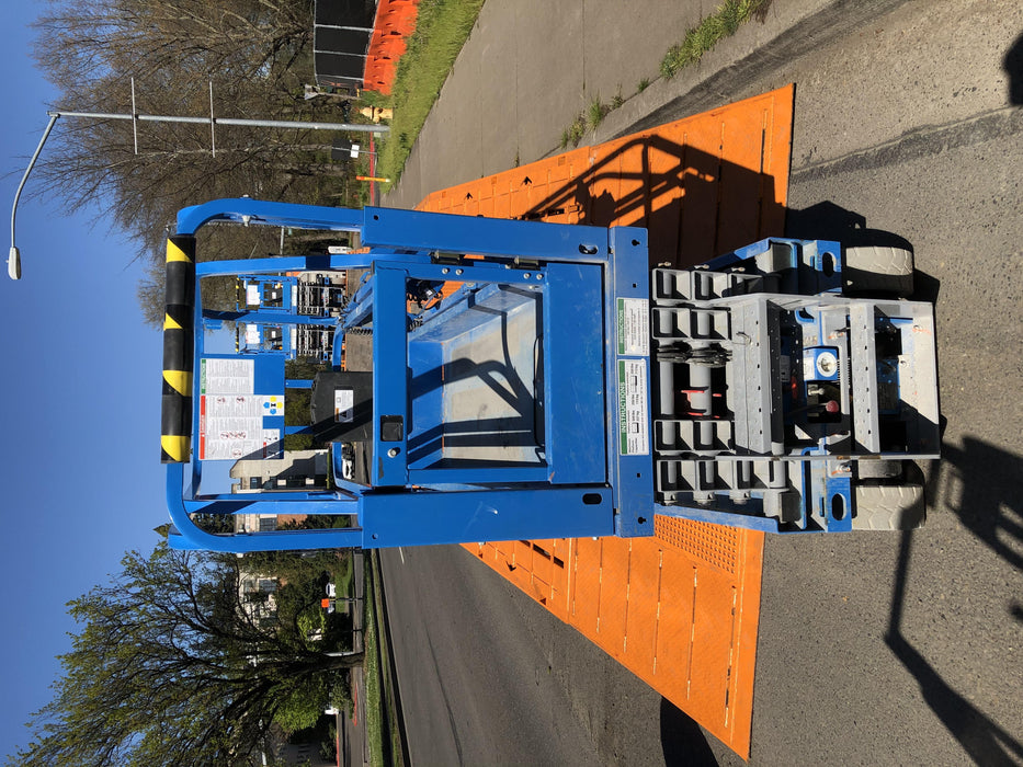 2019 Genie GS-1930 Half Height Swing Gate, 800W Inverter