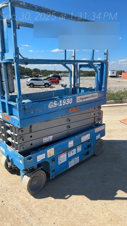 2020 Genie GS-1930 Solid Non Marking Tires, Beacon, Folding rails with half height swing gate