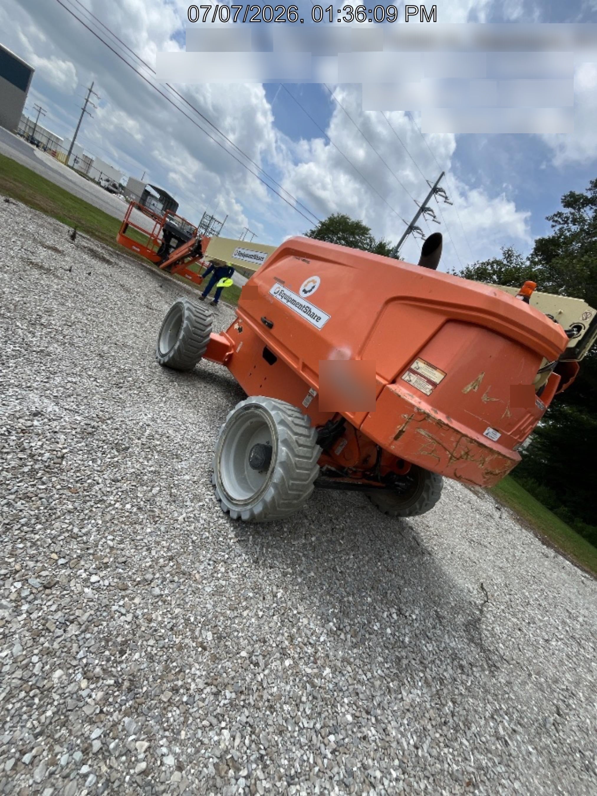2019 JLG 660SJ