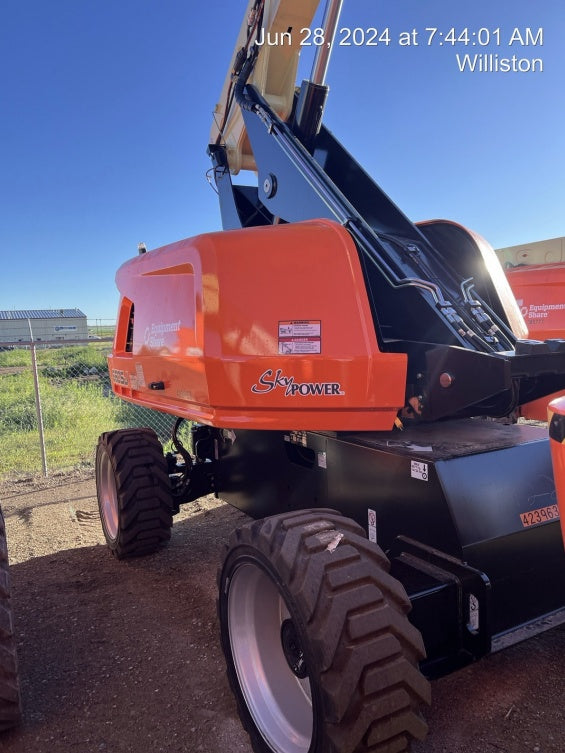 2024 JLG 660SJ